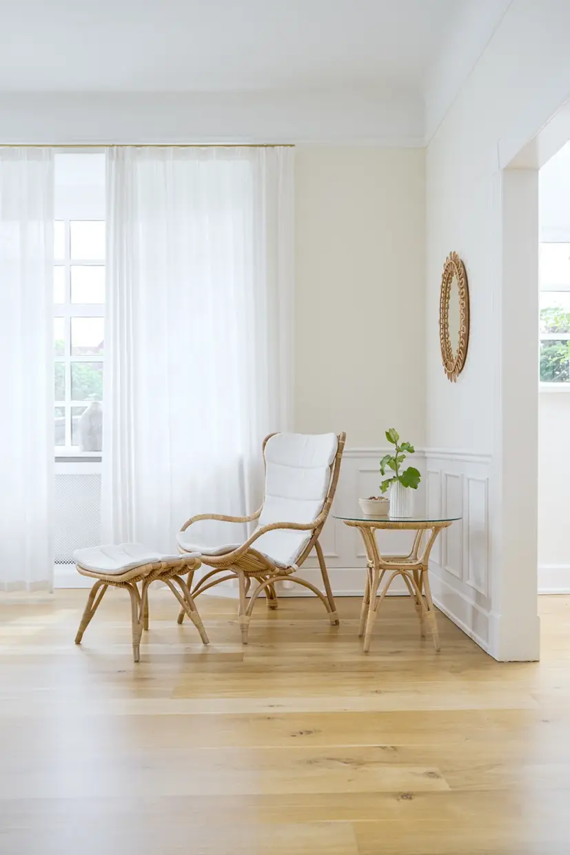Sika design Monet vilstol + fottpall rotting natur
