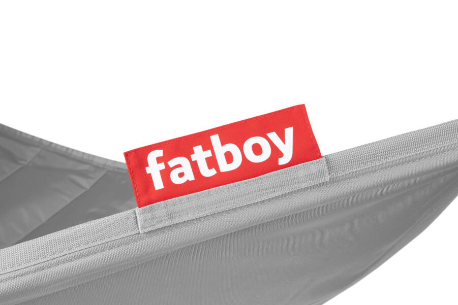 Närbild på Fatboy headdemock light grey.