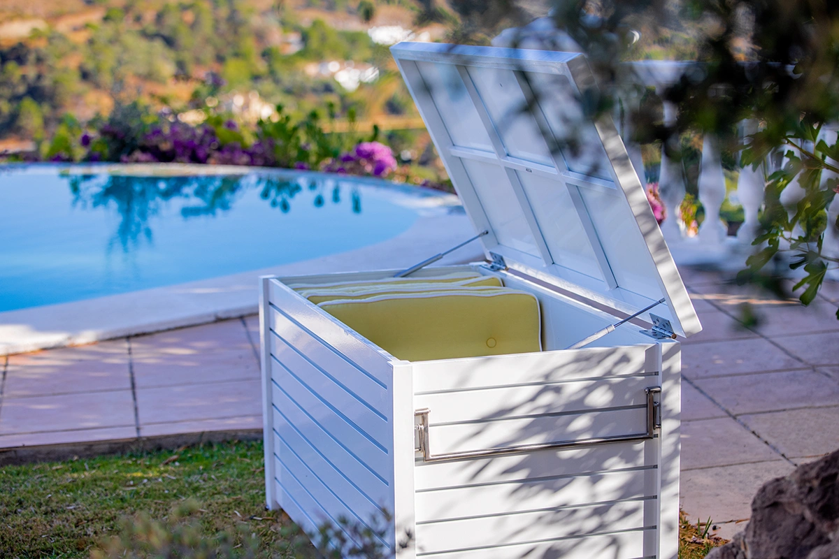 Dynbox 03 vit aluminium - 128x65 cm