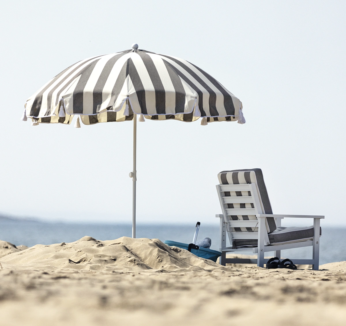 Parasoll 90 - vitlack/brunrandig, Ø220 cm