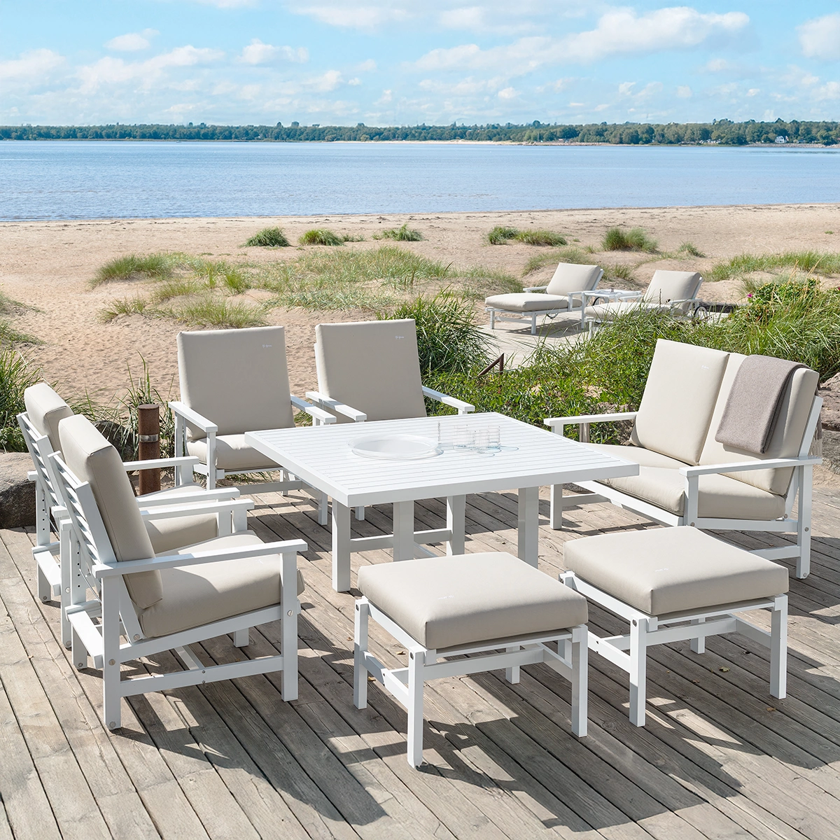 Bord 65 vit aluminium – 124×122 cm