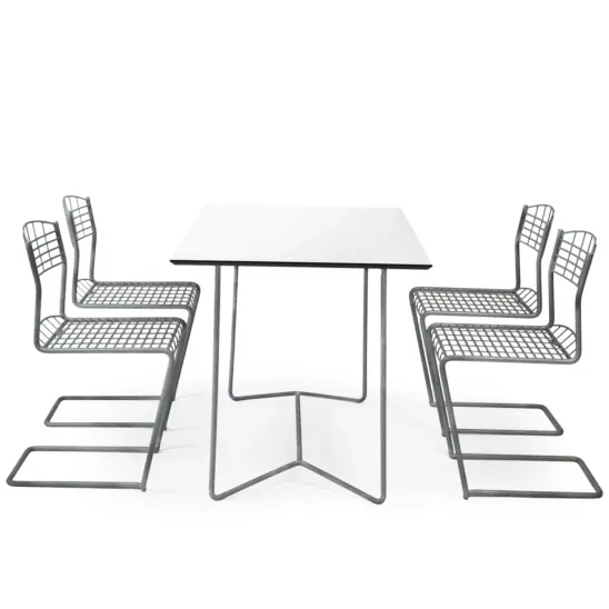 High-Tech matgrupp med varmförzinkat stativ