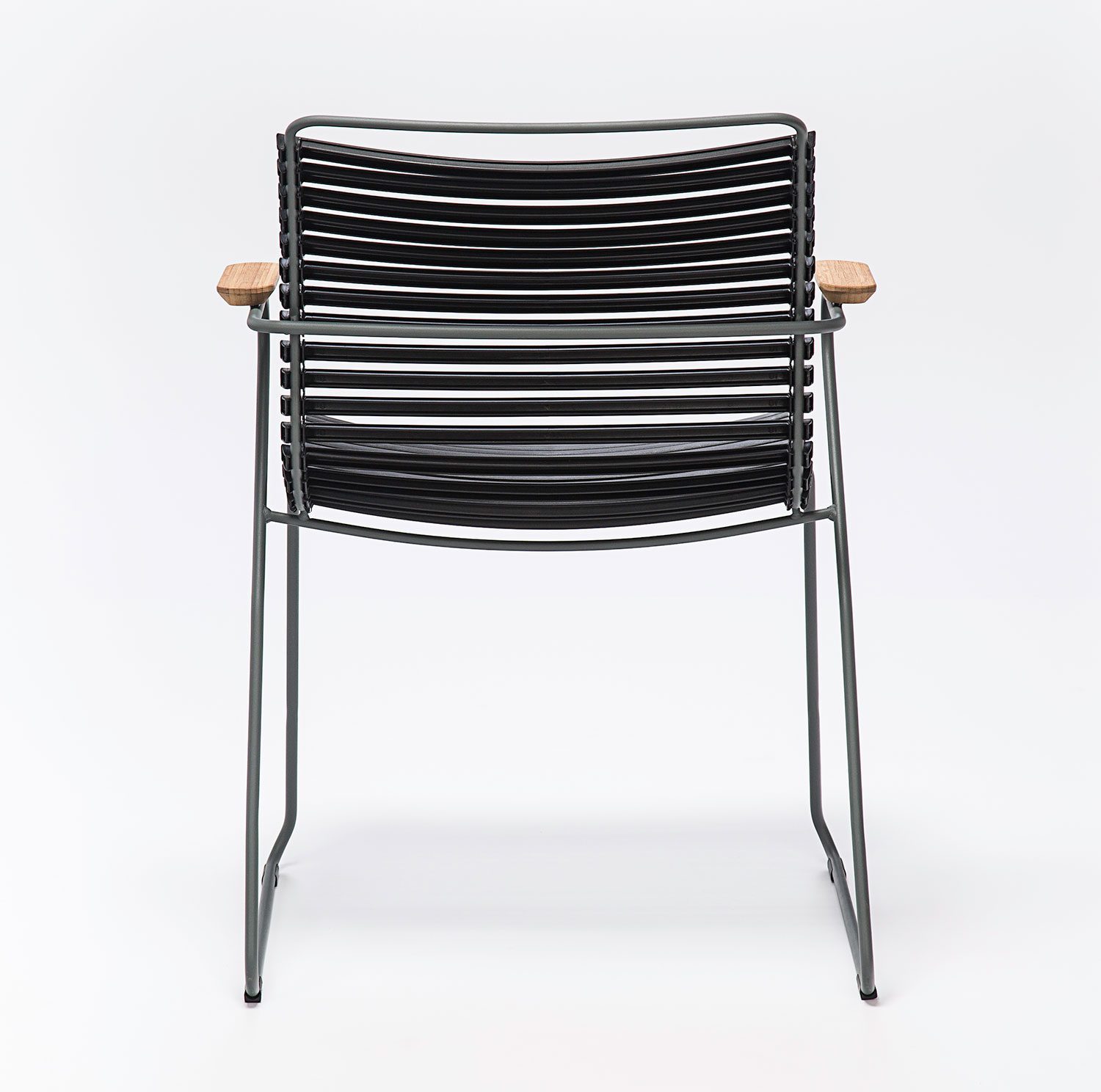 Click karmstol med svarta plastlameller från danska Houe.