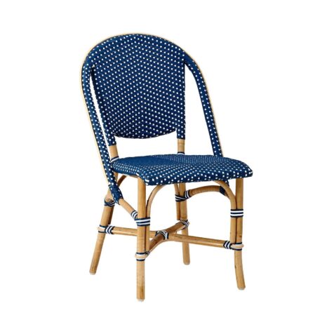 Sofie stol i blått av naturrotting och konstrotting från Sika-Design.