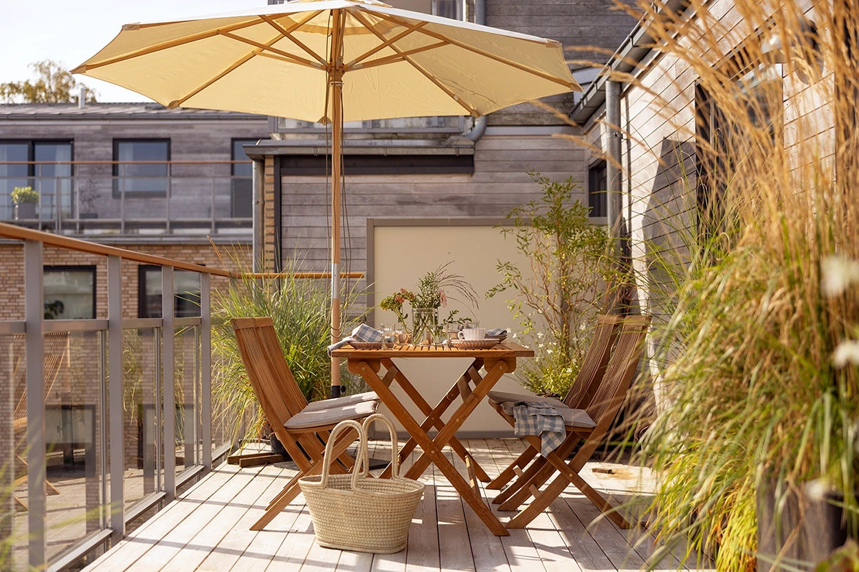 Reggio parasoll FSC natur Ø300 cm