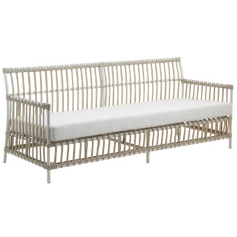 Sika-Design Caroline soffa i färgen dove med vit dyna.