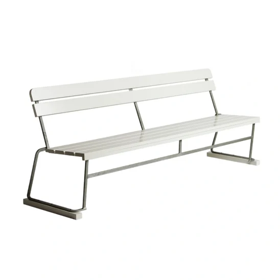 Soffa 5 i vitlackad ek med galvaniserat stativ.