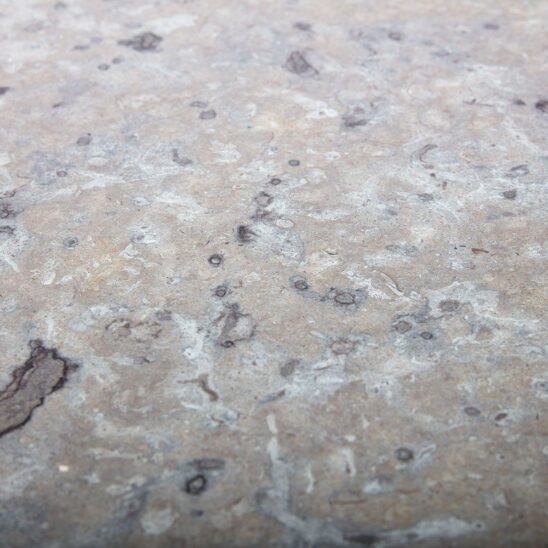 Product Image for Höllviken kalkstenstopp logerhuggen, till byrå