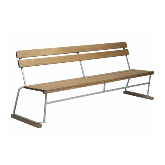 Soffa 5 i oljad ek med galvaniserat stativ från Grythyttan Stålmöbler.