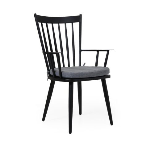 Alven karmstol från varumärket Brafab är en trädgårdsstol i svart aluminium.