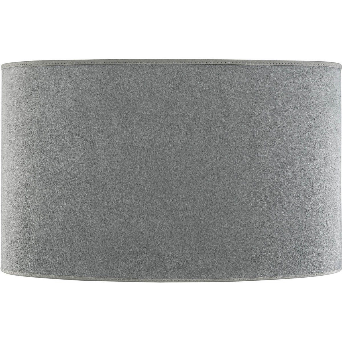 Oval lampskärm med bredden 60 cm och djupet 28 cm.