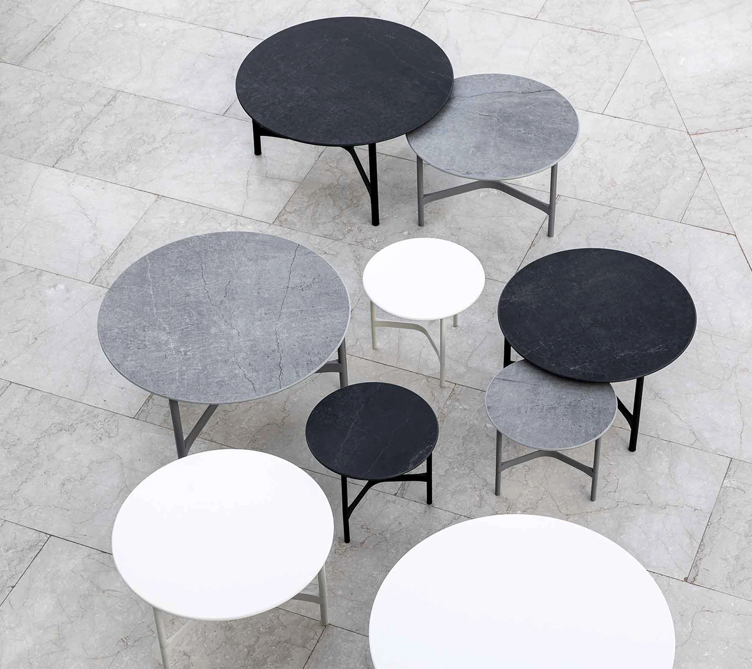 Twist soffbord/sidobord lavagrå Ø45 cm