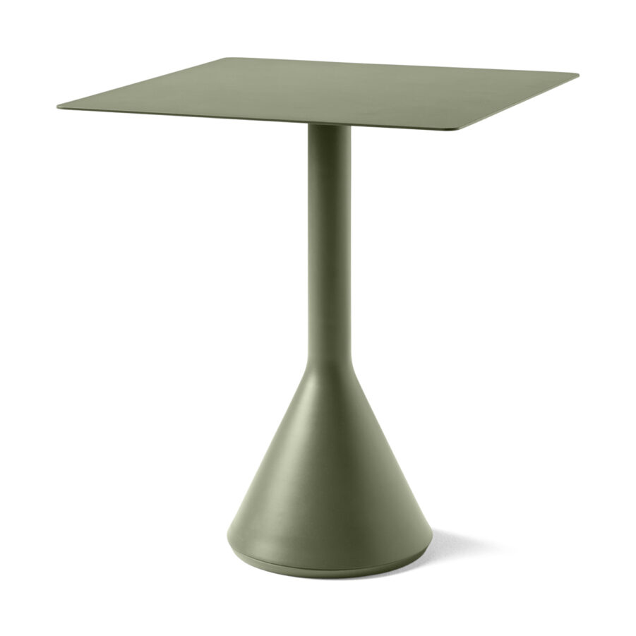 Olivgrönt cafébord i serien Palissade från Hay.