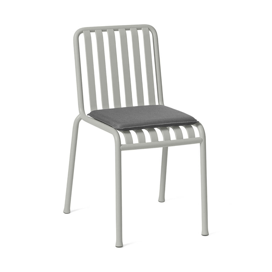 Palissade stol i ljusgrått med dyna i antracitgrått.