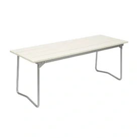 Bänk 8 vitlackad ek / varmförzinkat stativ