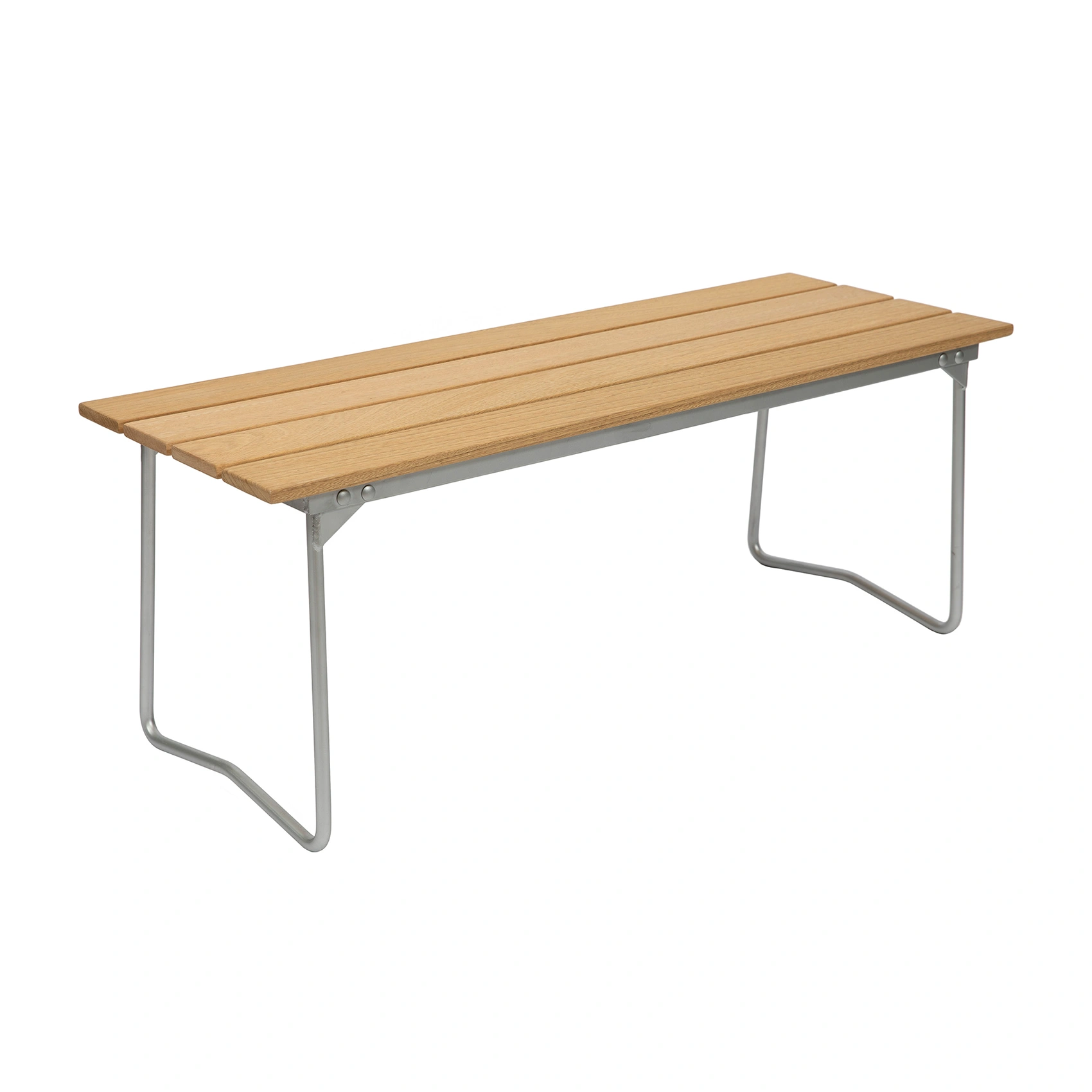 Bänk 8 i oljad ek och varmförzinkat stativ, från Grythyttan.