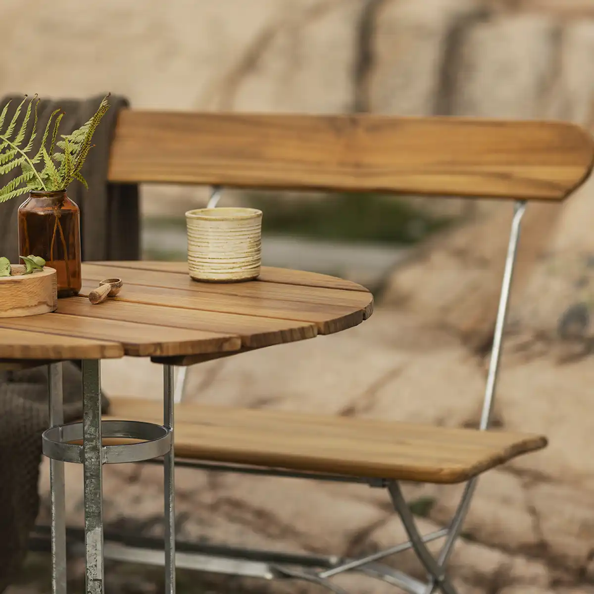 Bryggeri trefotsbord teak / varmförzinkat stativ Ø60 cm