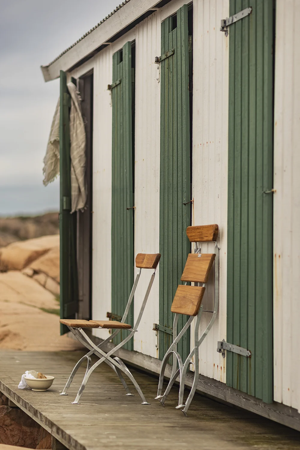 Bryggerigrupp med trefotsbord teak - Bild 11