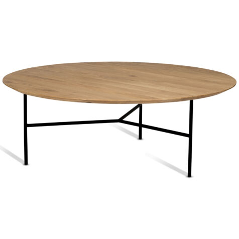 Tribeca soffbord med bordsskiva i lackad ek och stativ i svart.