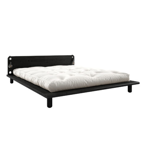 Peek sängram i svart med vit futon.