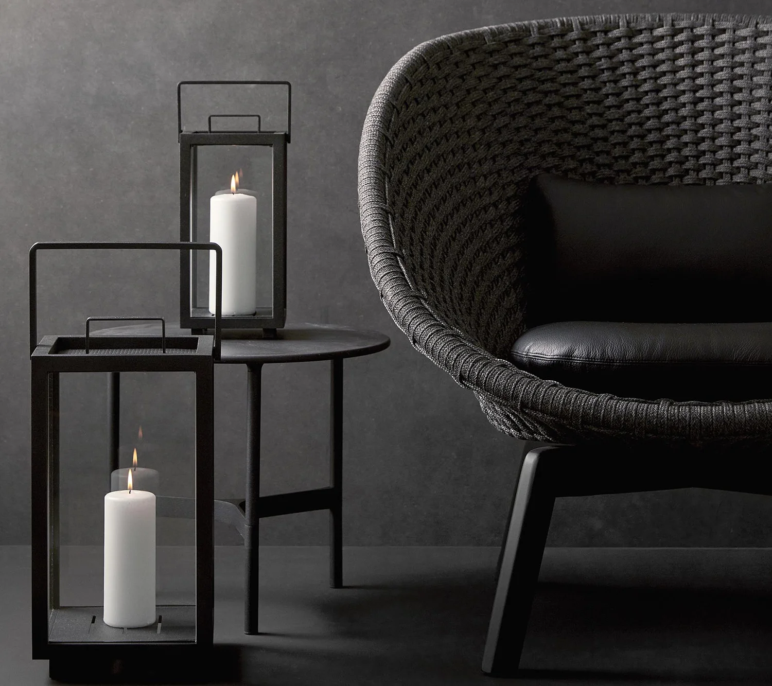 Peacock Indoor fåtölj mörkgrå SoftRope/svart teak