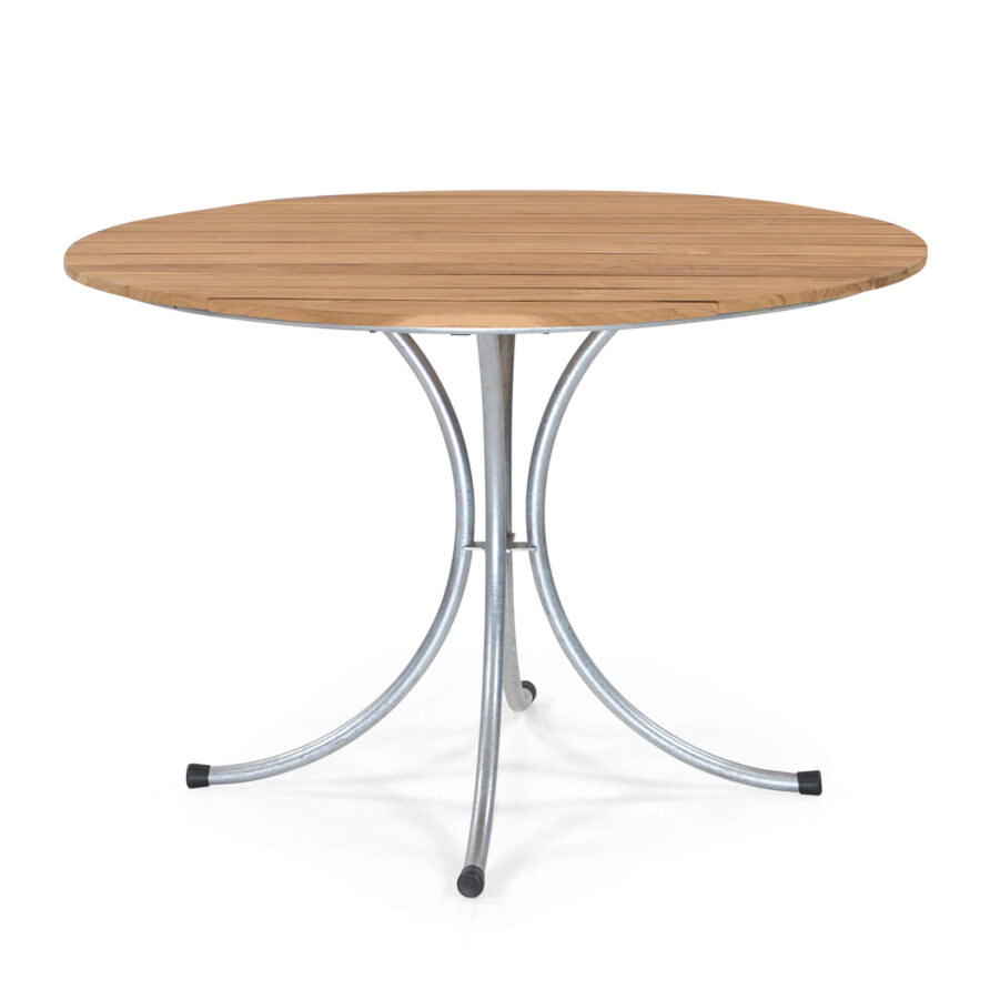Sigtuna matbord med diametern 106 cm i teak med galvaniserat stativ.