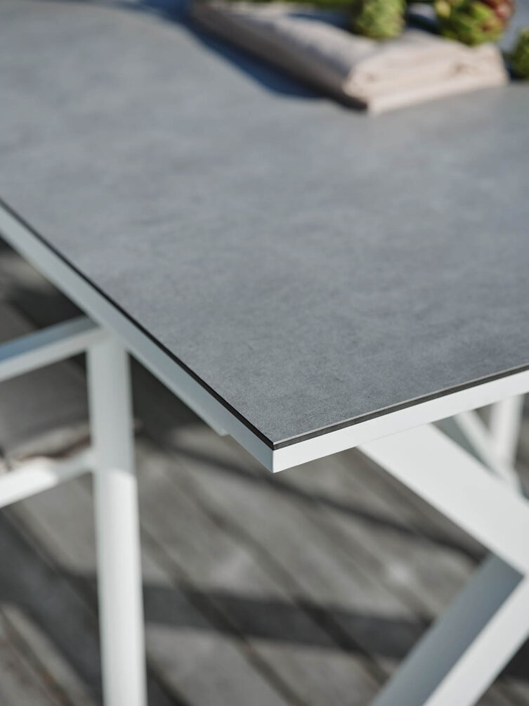 Brafab Hillmond förlängningsbord matt vit/grå betongmönstrad 238-297x100 cm
