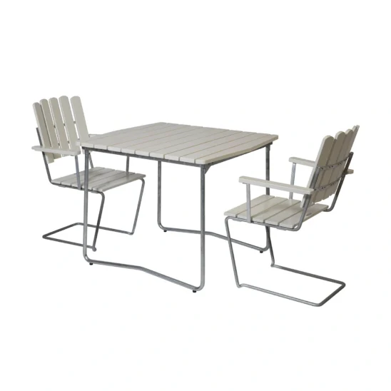 KLassikergrupp café med A2 och b31 i vitt med varmförzinkat stativ.