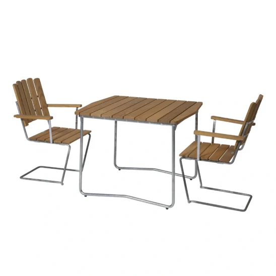 Klassikergrupp café med A2 och b31 i oljad ek med varmförzinkat stativ.