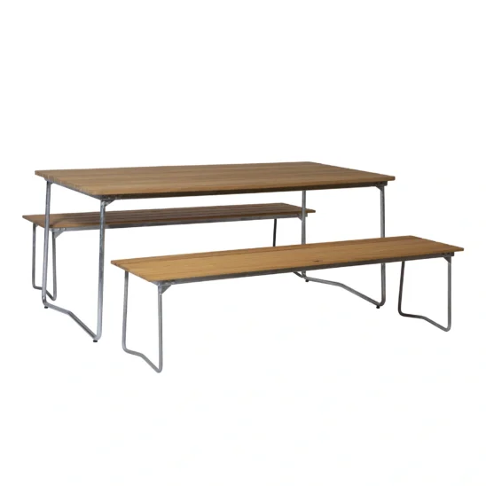 Matgrupp med bänk 9 och B31 matbord i oljad ek och varmförzinkat stativ.