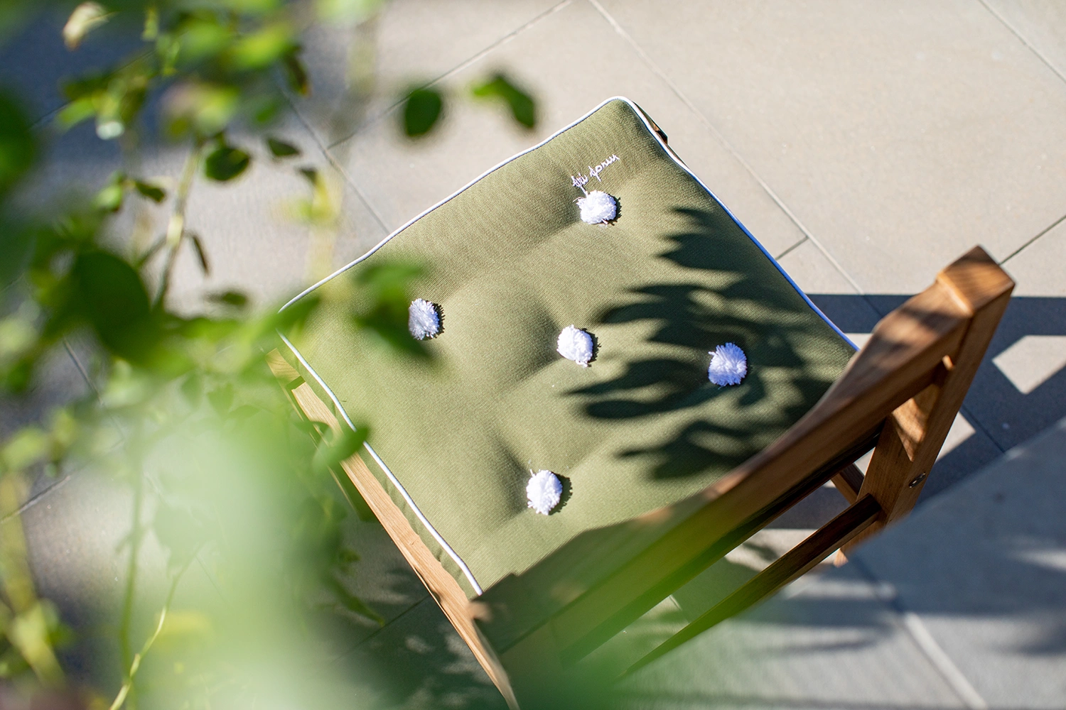 Stol 06 teak - med dyna