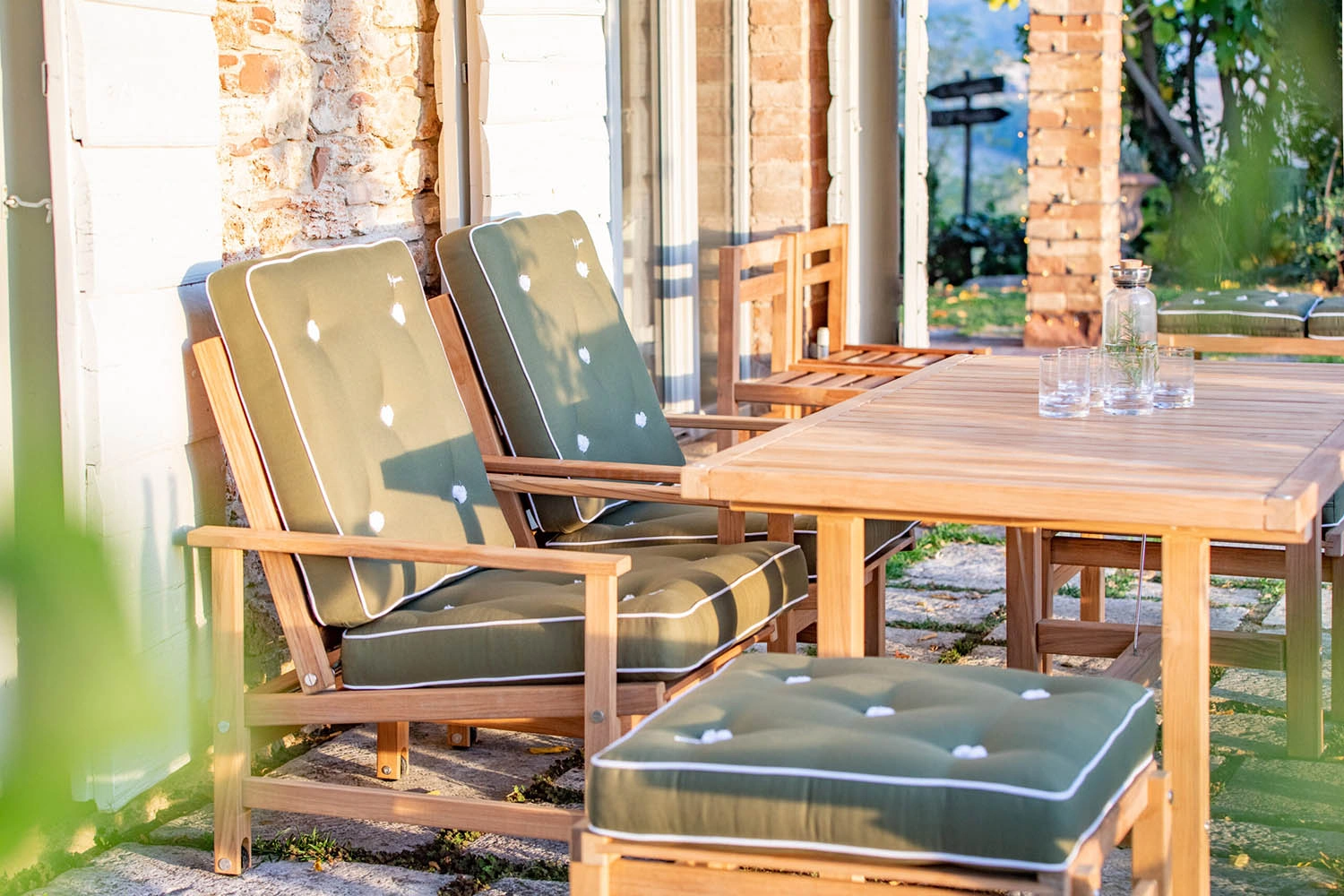 Pall 92 teak - med dyna