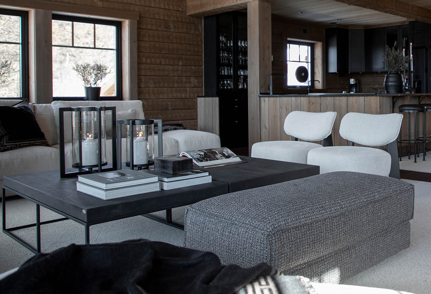Carlise soffbord svart 100x100 cm