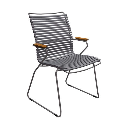 Click karmstol med hög rygg, här i färgen mörkgrå