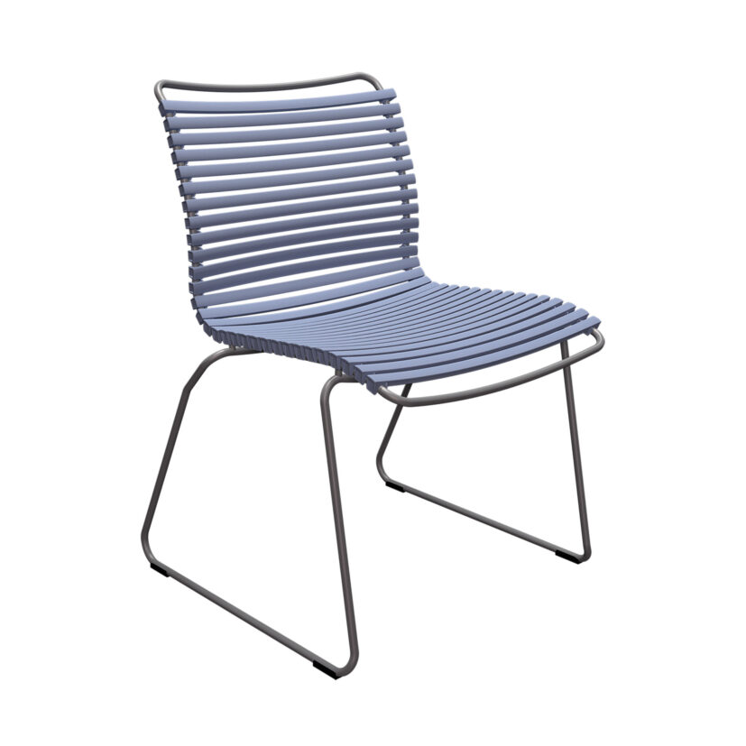 Bild på Click matstol utan karm, här i färgen Duvblå.