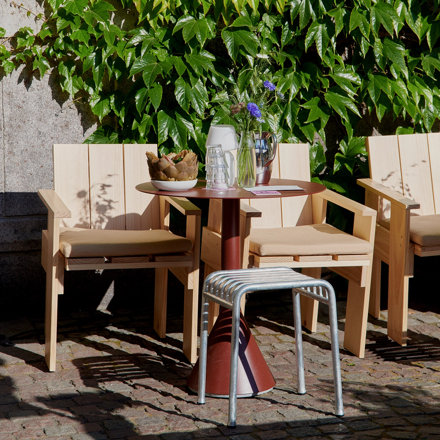 Palissade Cone bord röd Ø70 cm