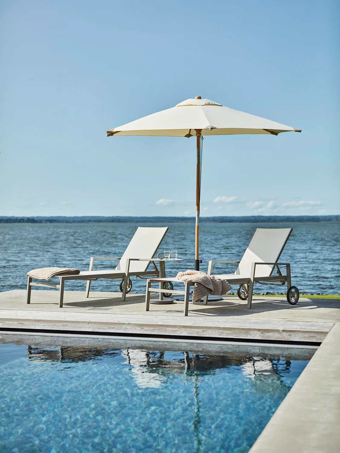 Leone solsäng Khaki/offwhite