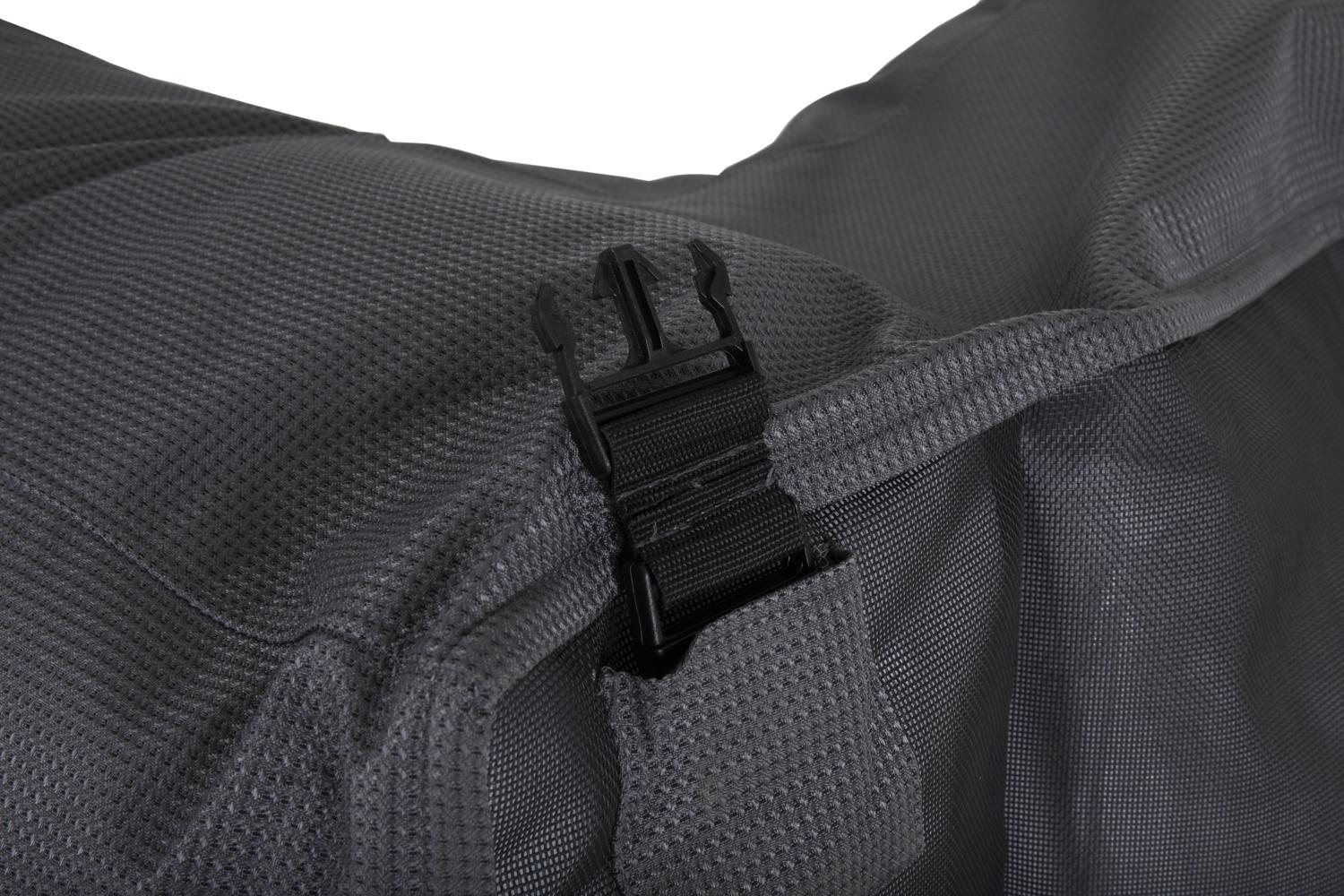 Låt denna mjuka fotpall blir den perfekta sista pusselbiten i uteplatsens loungehörna....