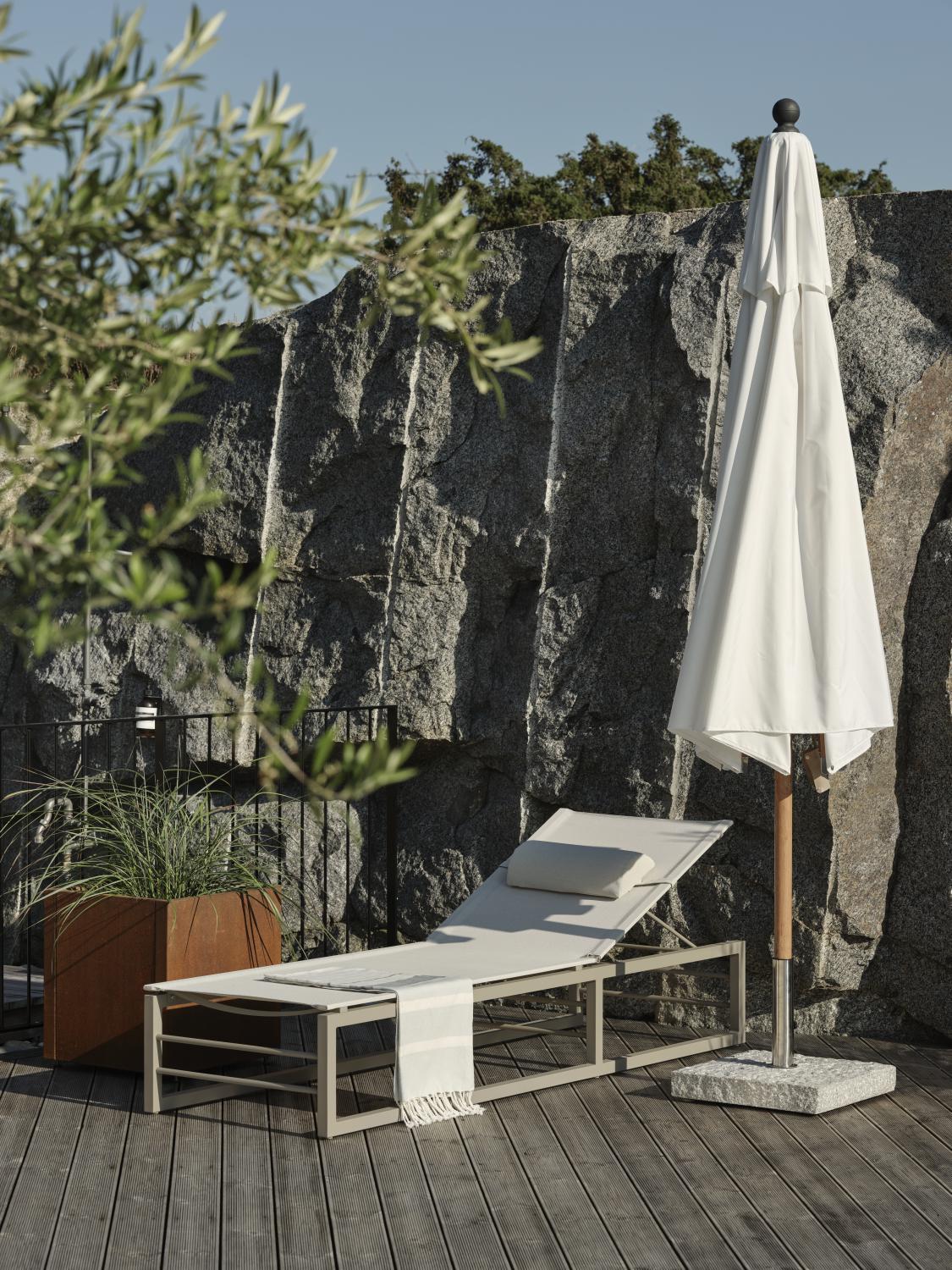 Paliano kommer i två storlekar för att matcha storleken på just din uteplats eller...