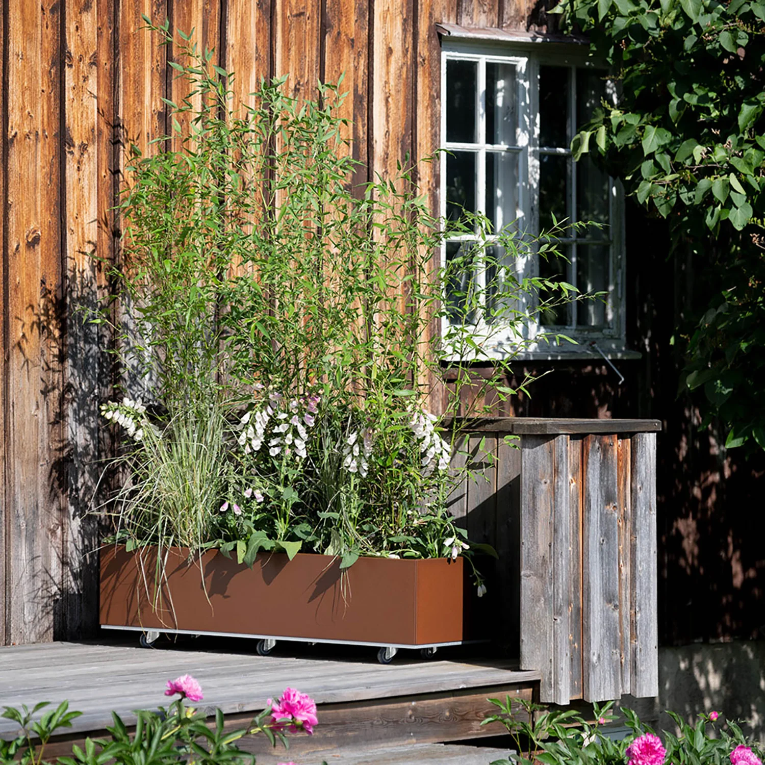 BEDD odlingslåda med ben/hjul, Rostlack 120x40x25 cm
