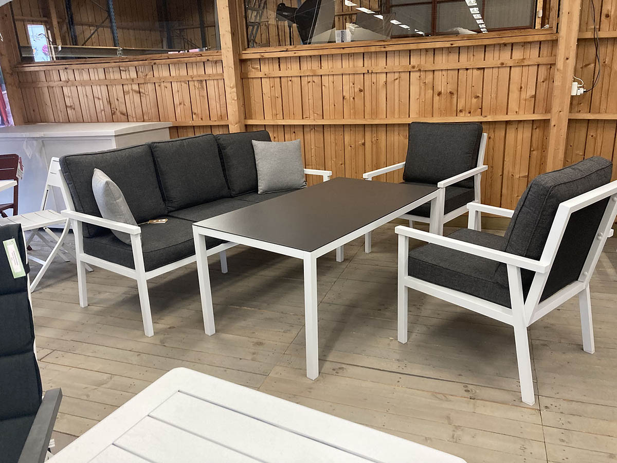 Rana soffgrupp hög vit inkl. bord