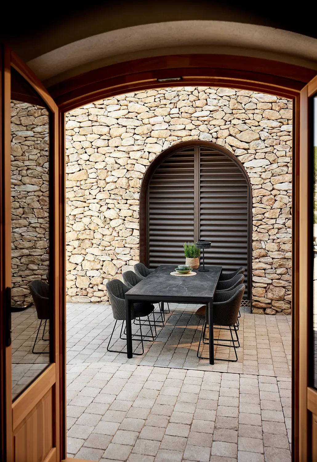 Choice matstol Mörkgrå Focus/Svart med medar