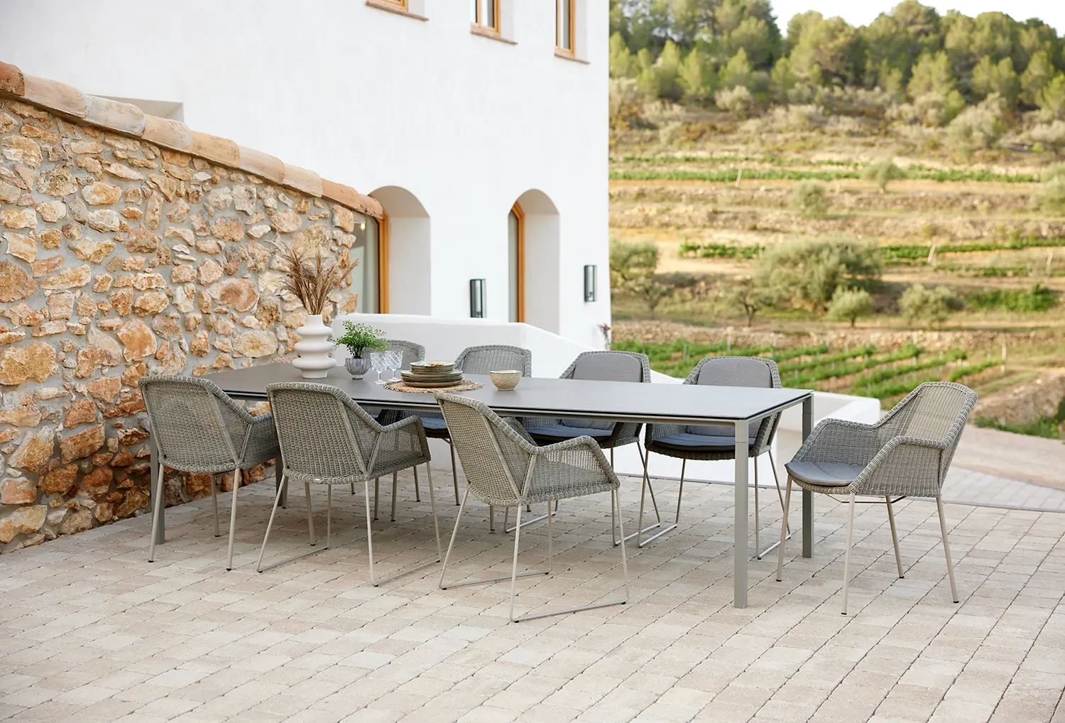 Breeze stapelstol taupe