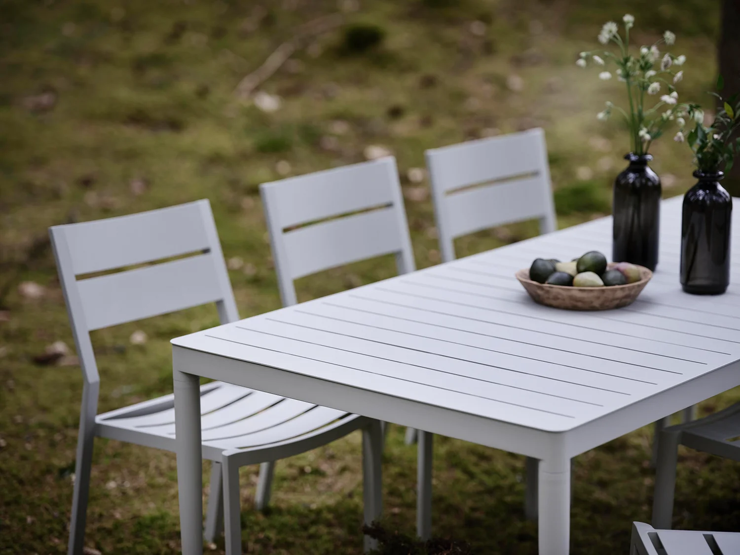 Delia matstol ljusgrå - Bild 5