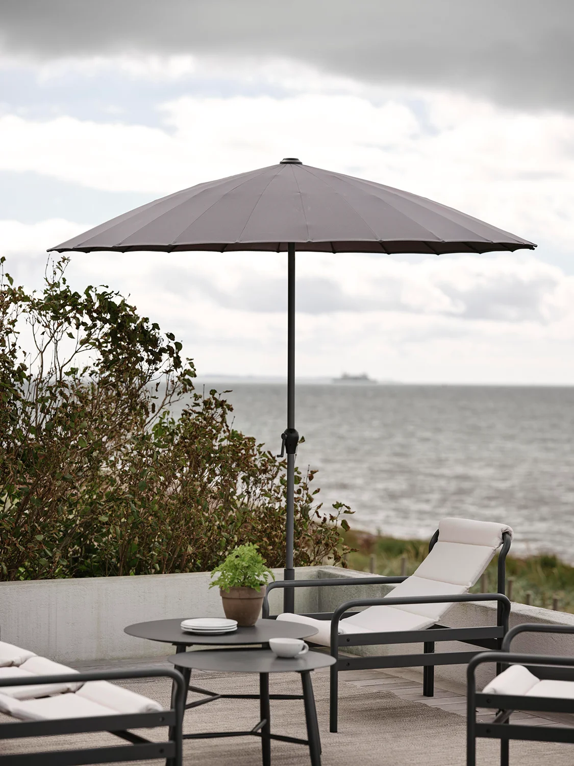 Shanghai parasoll antracit/antracit Ø270 cm