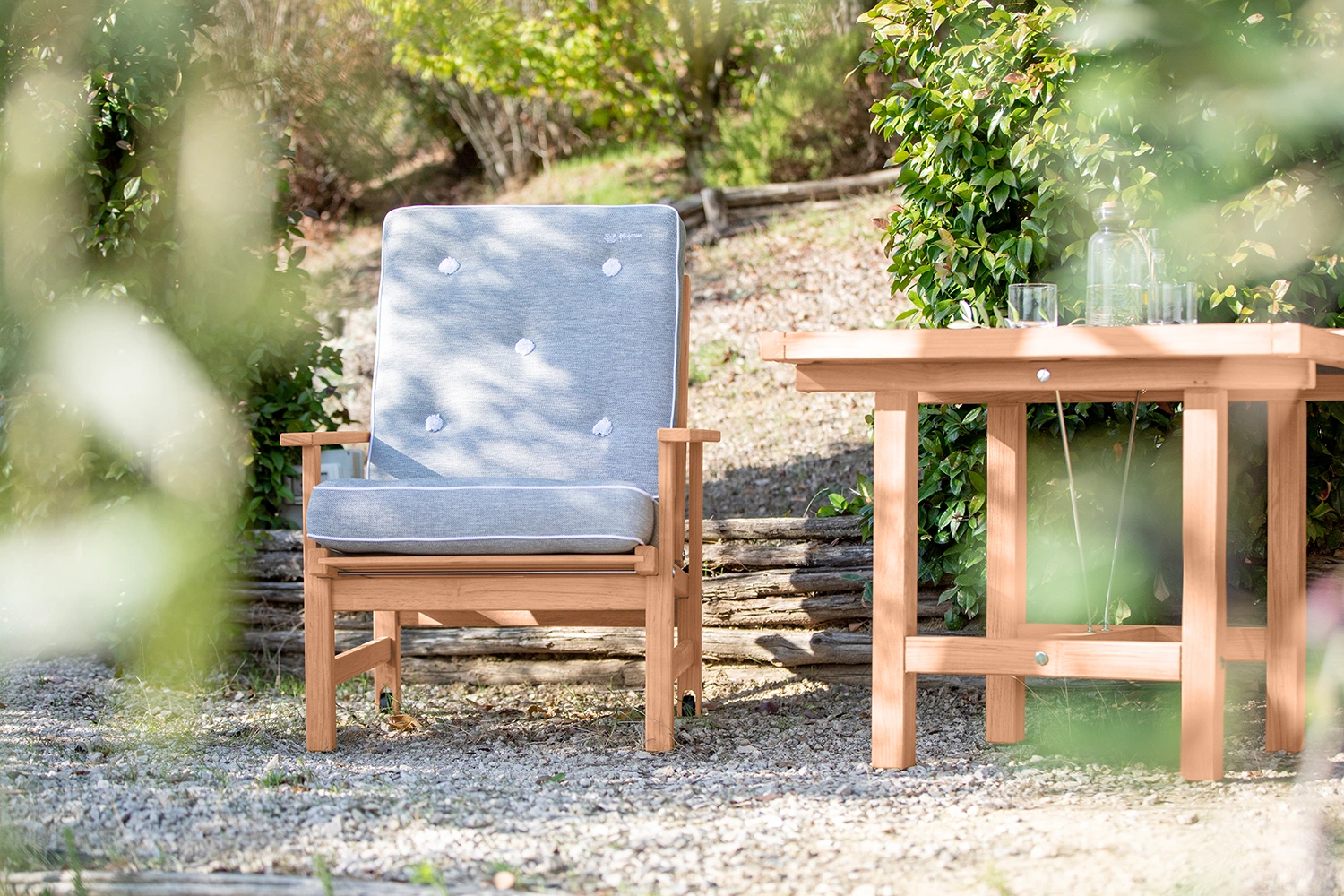 Fåtölj 05 redwood - med dynor