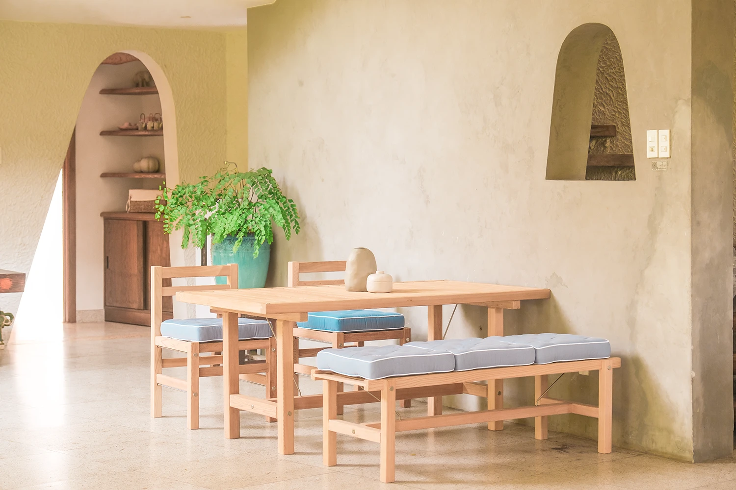 Stol 06 redwood, inkl. dyna