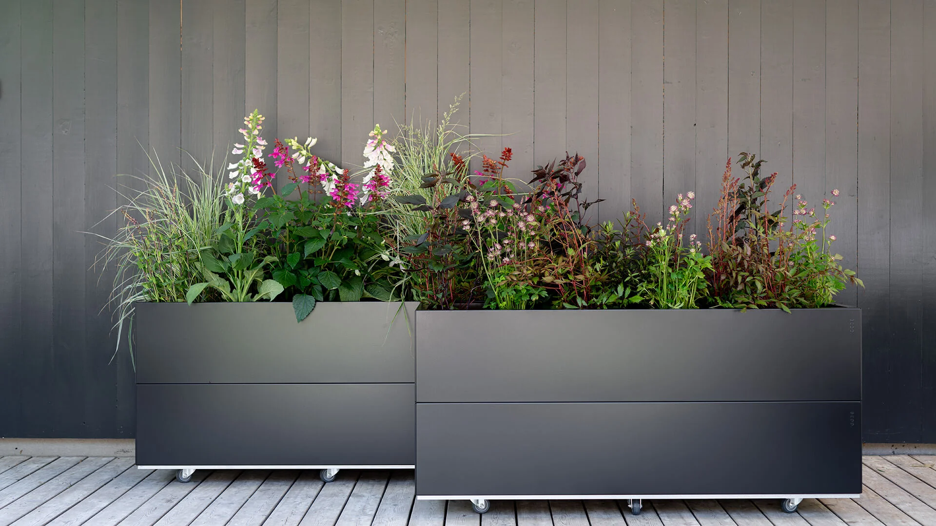 BEDD odlingslåda med hjul/ben - svart, 120x60x50 cm