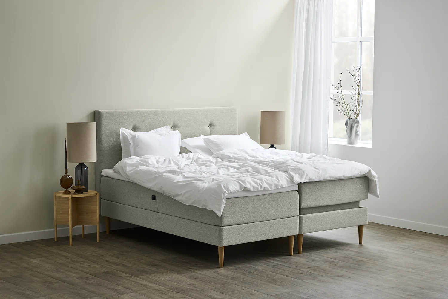 Tempur Relaxation ställbar säng inkl. gavel