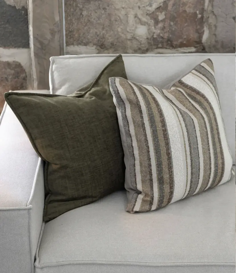 Kuddfodral Sassi stripe linen